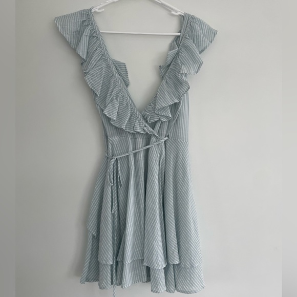 H&M Light Blue White Striped Ruffle Linen Wrap Dress Cover Up Size 0 - Picture 2 of 4